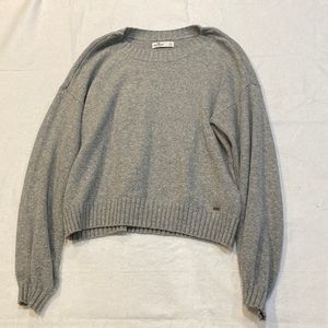 Hollister Women’s Grey Sweater
